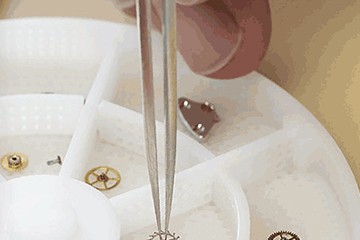苏州欧米茄表售后洗油价格